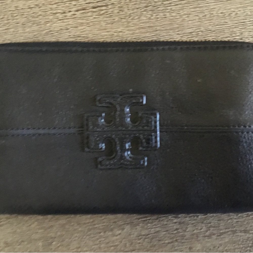 Tory Burch Black Leather Wallet